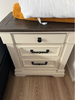 Farmhouse 6-Drawer Dresser + 2 Matching 3-Drawer Nightstands - Cream/White with Dark Wood Tops - Excellent Condition