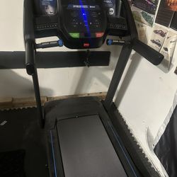Horizon T202 Treadmill