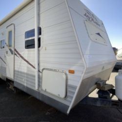 2006 Jayco Jayflight 10,000 OBO Need To Get Rid Of ASAP 