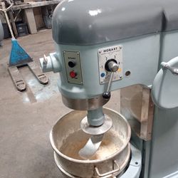 Mixer For Your Bakery 60 Qt 1 Phase Comes With New Hook And Bowls 