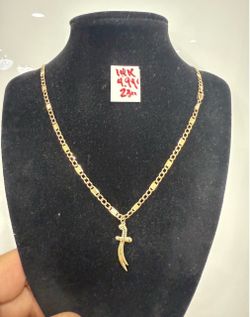 14K Yellow Gold Chain and Pendant For Wedding 4.9Gr 23 Inches Long