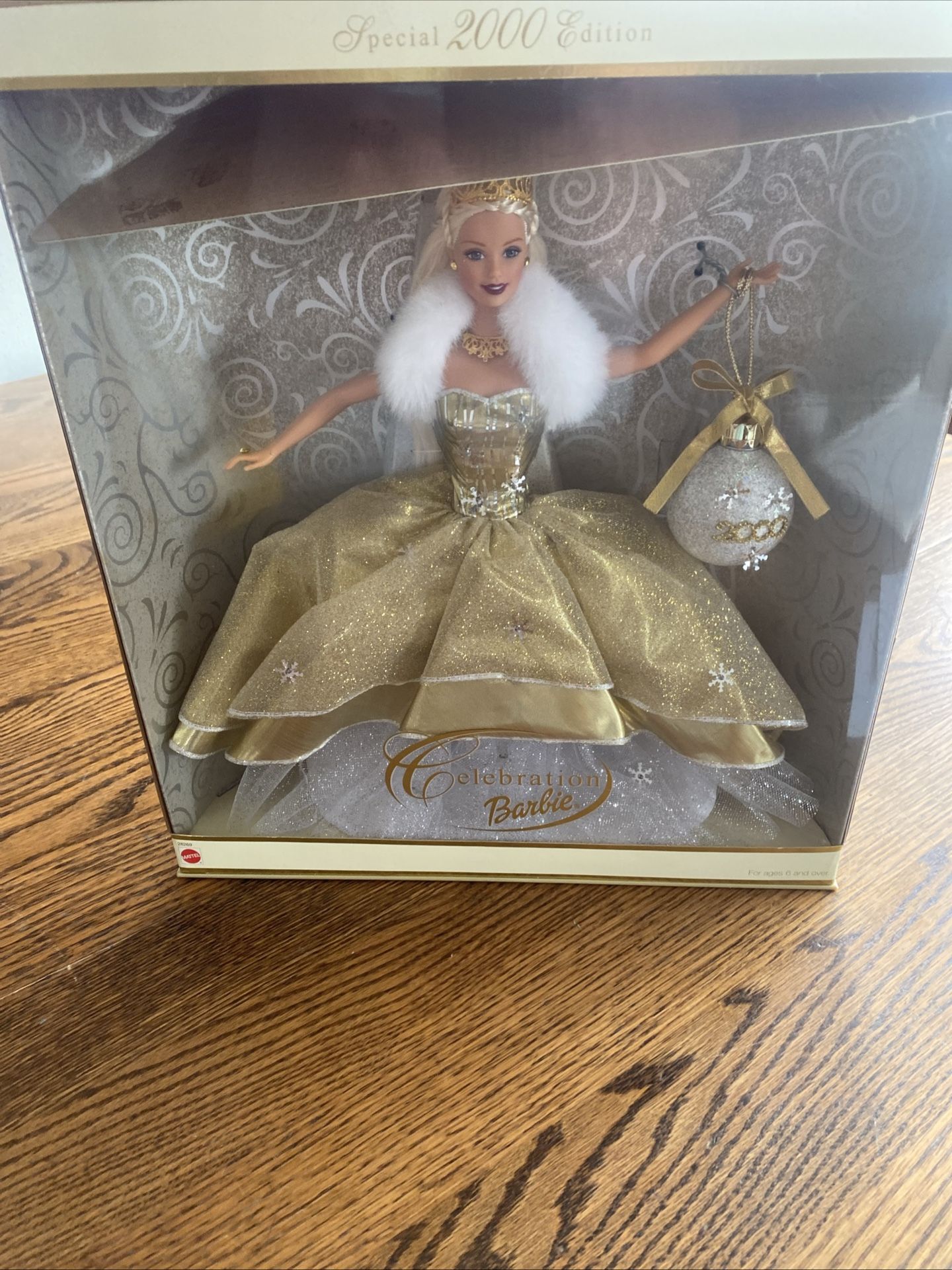 VTG 2000 Celebration Barbie Special Edition Hiliday Doll Mattel NIB OBO