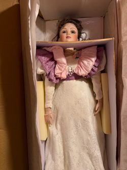 NEW - Princess Elise 32” Marie Osmond Doll
