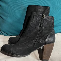 Dolce Vita Suede Ankle Bootie 