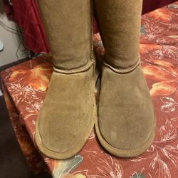 Bear Paw Women UGG Style Boots Size 7