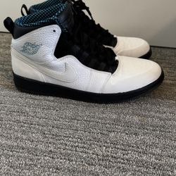 Jordan 1 Powder Blue