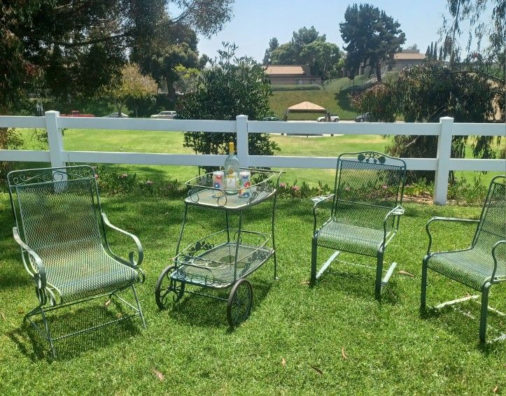 Vintage WOODARD IRON PATIO FURNITURE