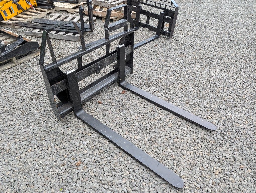 Euro Global Quick Attach Tractor Pallet Forks