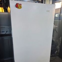 UPRIGHT FREEZER 💦🔊🔊✅📢😎