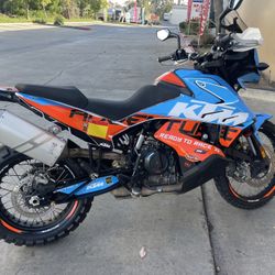 2020 KTM 790 Adventure S