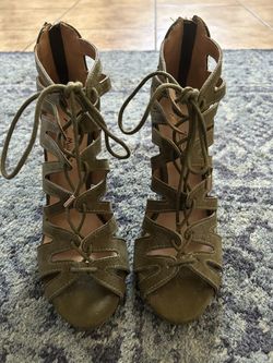 Heels Size 7