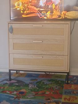 3 Drawer Dresser (2)