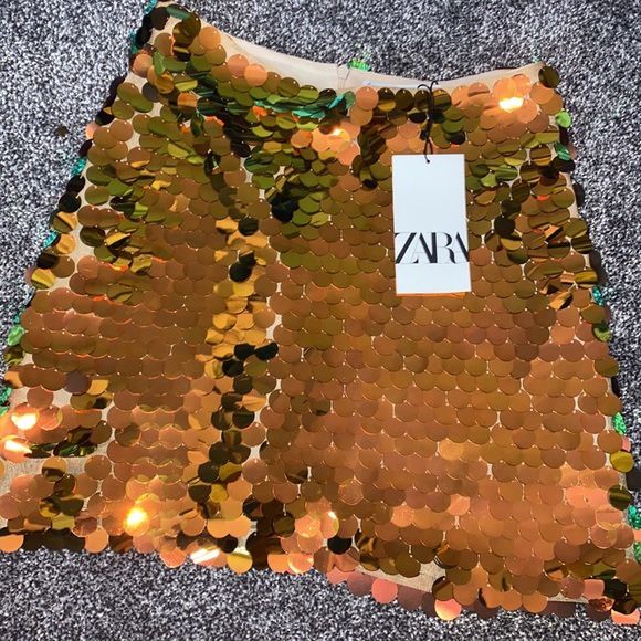 NEW ZARA GOLD SEQUIN SKIRT