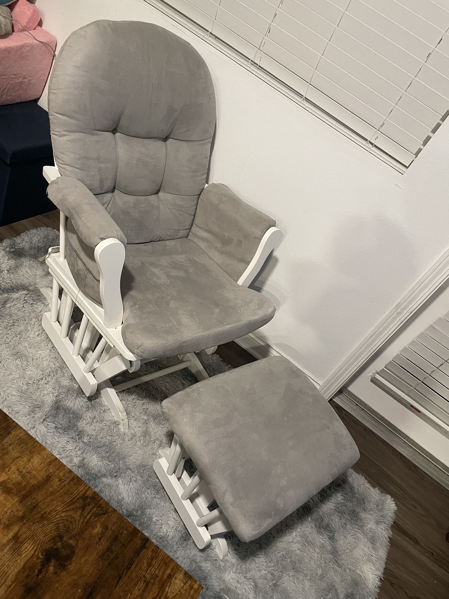 Angel Line Grayson Glider w/ Ottoman