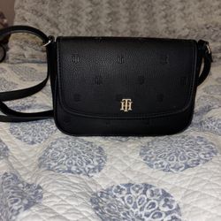 TH Crossbody Bag 
