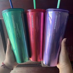 Starbucks Cups 