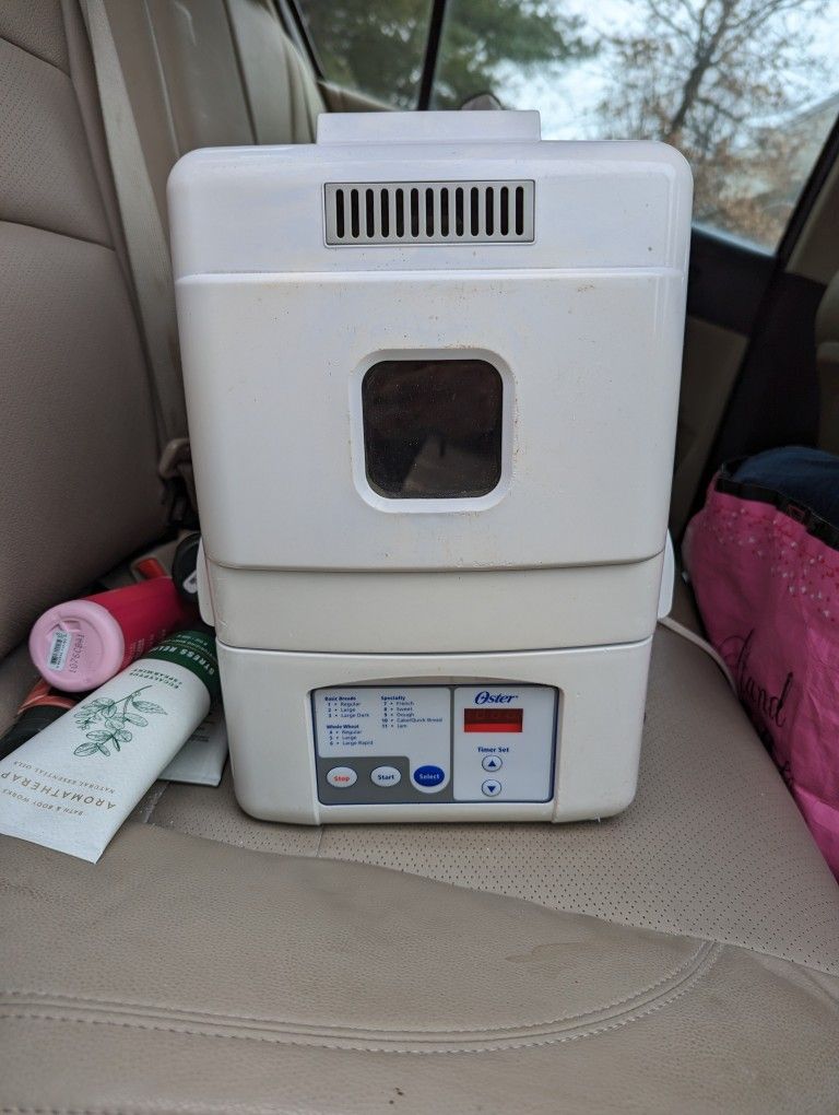 Oster 1.5 Lb Bread Maker
