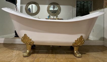 Cast Iron Bathtub