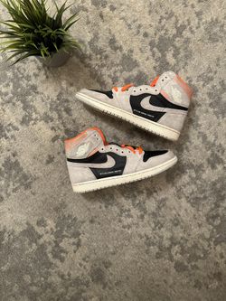 Jordan 1 Hyper Crimson 