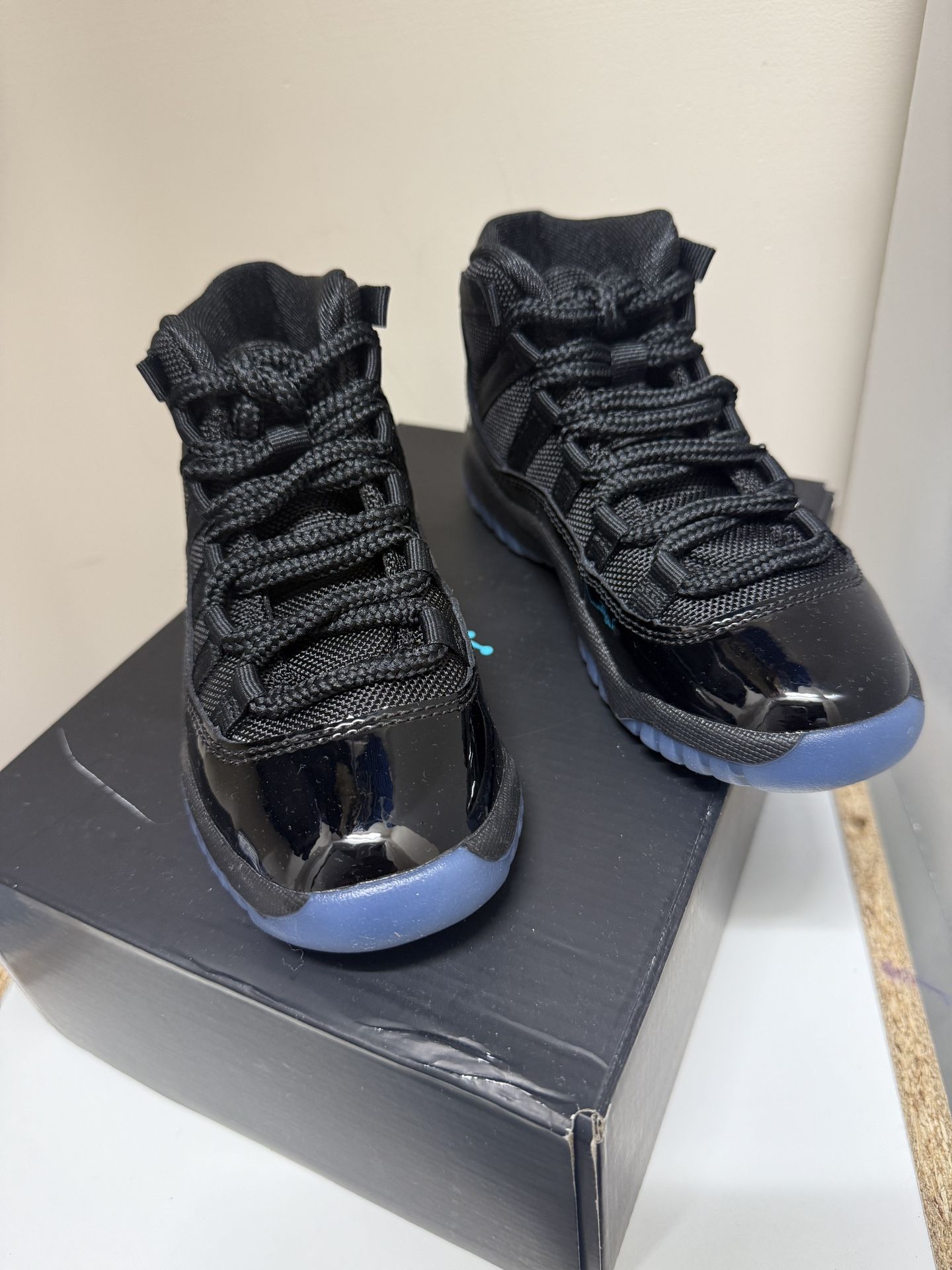 Jordan 11 Gamma Blue Size 13y