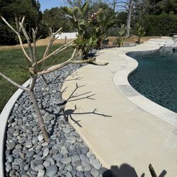 Mexican Beach Pebbles – $10 Bags / $370 Ton