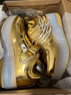 Skate shoes