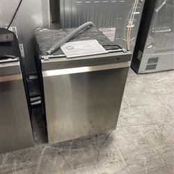 LG 24” in Stainless Steel Front Control Dishwasher
