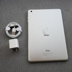 Apple iPad Mini 3 - Wifi - Like New 