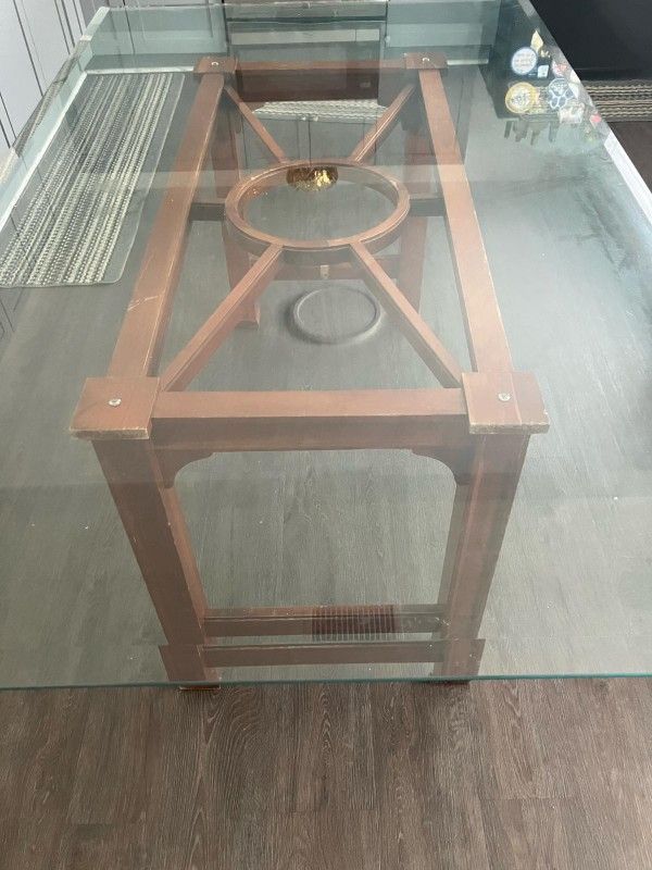 Ethan ALLEN glass DINING TABLE