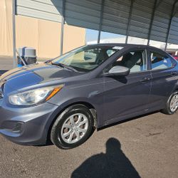 2012 Hyundai Accent