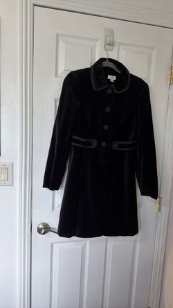 Beautiful Black Loft Coat