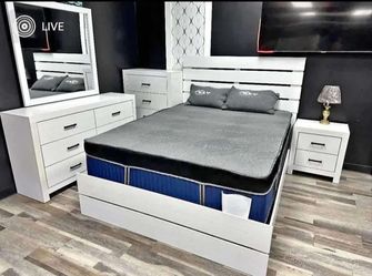 Complete bedroom set. Queen or King bed. Ask for price. $100 Down Payment