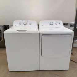 GE Washer And Dryer Laundry Set