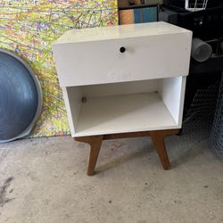 Nightstand 