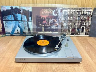 Vintage Sony PS-LX2 Direct Drive Stereo Turntable