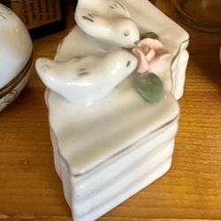 Vintage Lovebirds Floral Porcelain Trinket Box w/ Lid