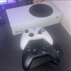 Xbox Series S With Lifetime Warranty 300$