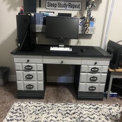 Solid Wood Desk With Drawers 