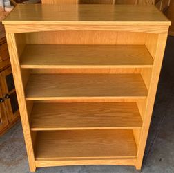 Oak Wood Bookcase with 4 Shelves