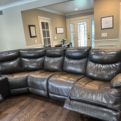 Leather Couch With Recliners 400$