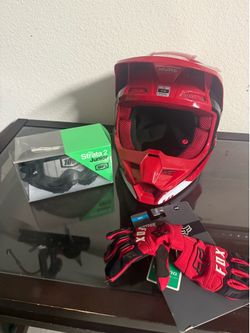 New Youth fox helmet gloves and goggles !!!!