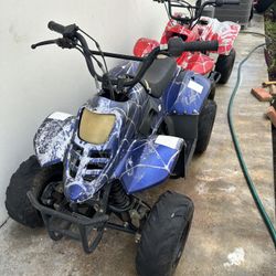 FOUR WHEELER SMALL BLUE MOTORCYCLE DIRT BIKE NEEDS REPAIR for Sale in Miami FL OfferUp