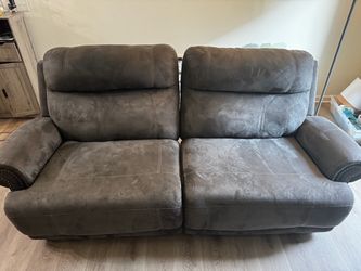 Ashley Furniture Austere Gray 2-Seat Reclining Sofa