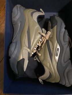 Dior B22 Size 42/9