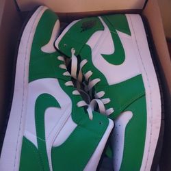 Jordan 1 Mid