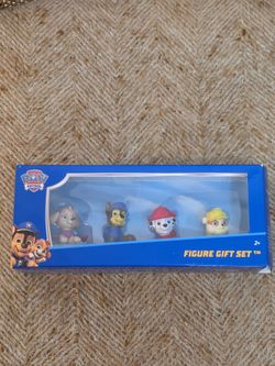 PAW Patrol 4-Piece Mini Figure Gift Set (Chase, Marshall, Skye, Rubble) - New Open Box