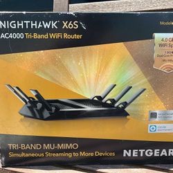 NETGEAR Nighthawk X6S AC4000 Tri-band WiFi Router