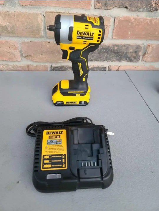 Dewalt 20-Volt MAX Cordless Brushless 3/8 in. Impact Wrench with Hog Ring Anvil with 2.0ah Battery and Charger