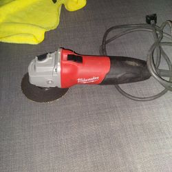 Milwaukee 4 1/2" Grinder