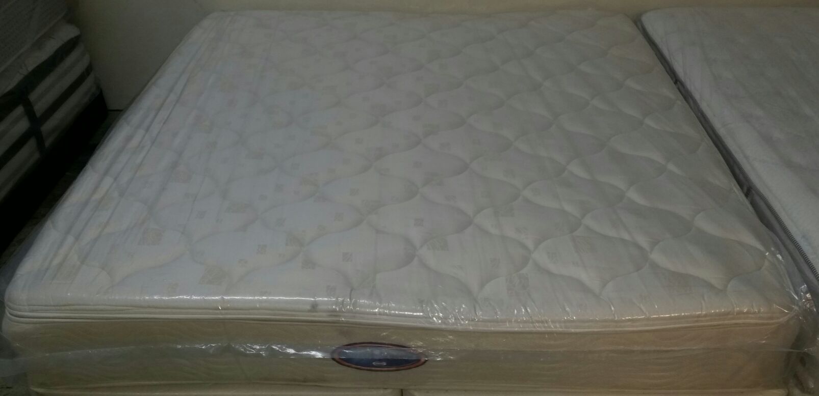 KING SIZE SIMMONS SLEEPERS CHOICE MATTRESS SET